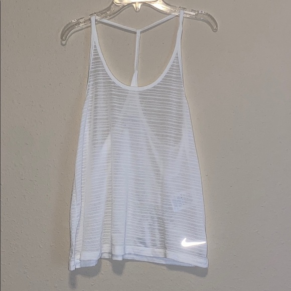 White Nike workout shirt - Picture 1 of 1
